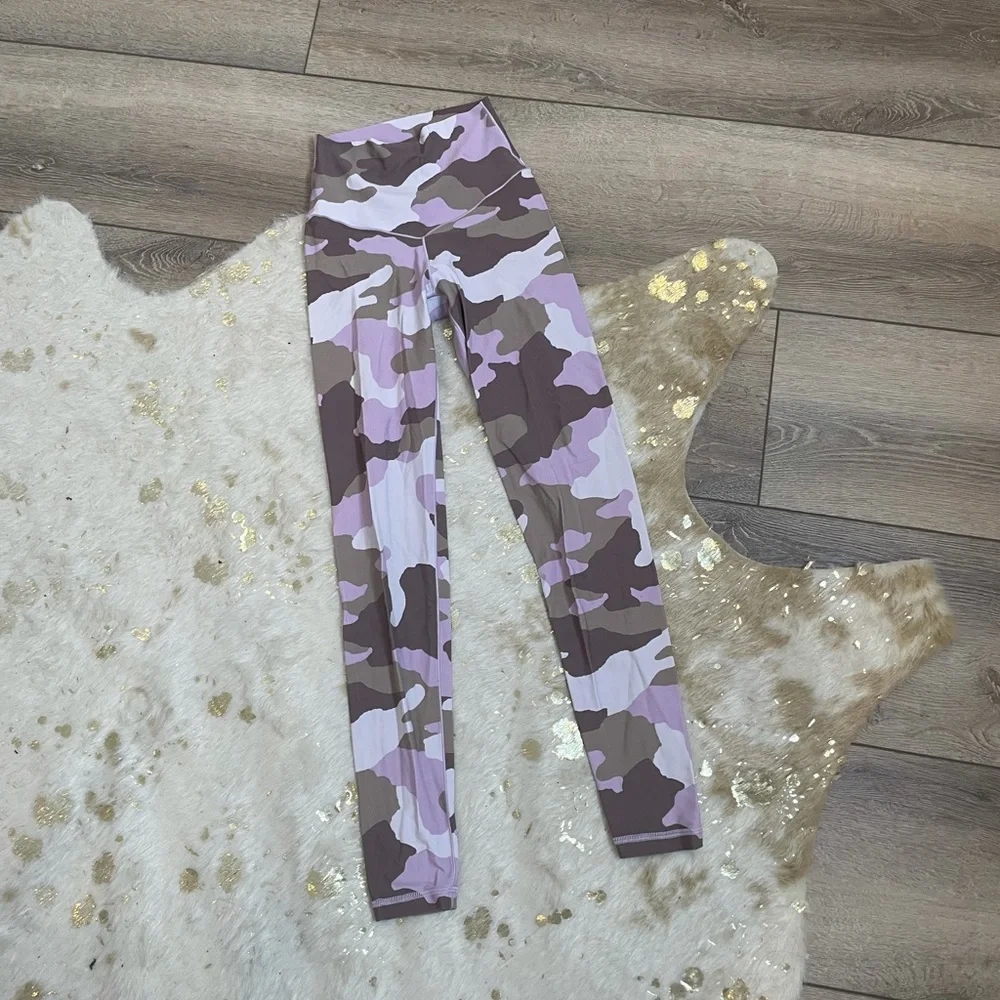Aerie offline real me high waisted 7/8 camo leggings - Picture 2 of 6